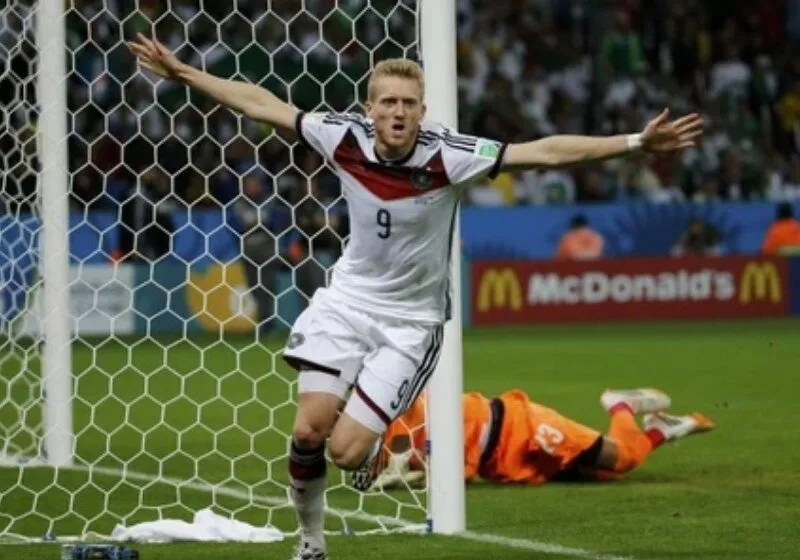 cựu cầu thủ André Schürrle