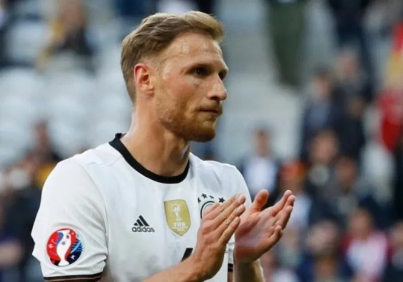 số liệu thống kê về Benedikt Höwedes