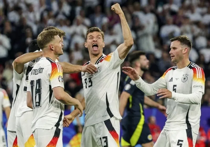 Thế hệ cầu thủ huyền thoại giúp Đức sở hữu hàng loạt danh hiệu khủng