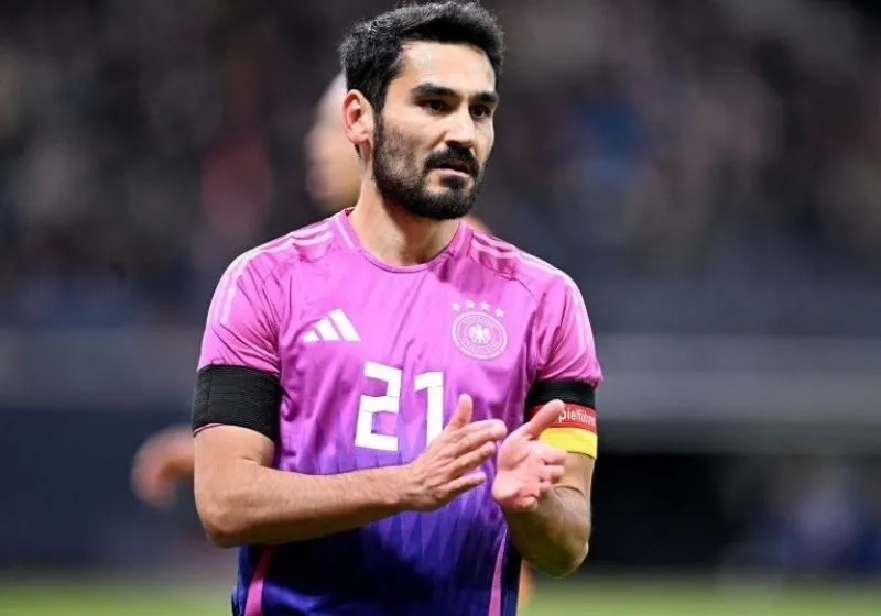 Ilkay Gundogan trở lại Man City