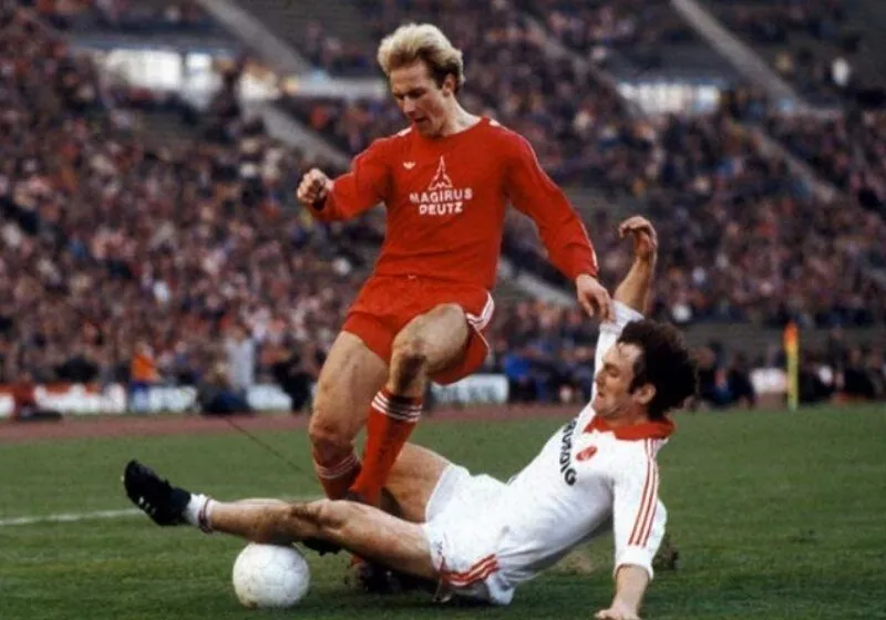 cựu cầu thủ Karl-Heinz Rummenigge