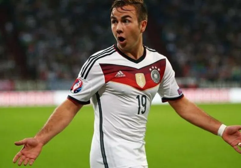 Mario Gotze giải nghệ