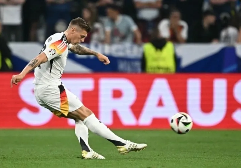 Toni kroos ở đâu